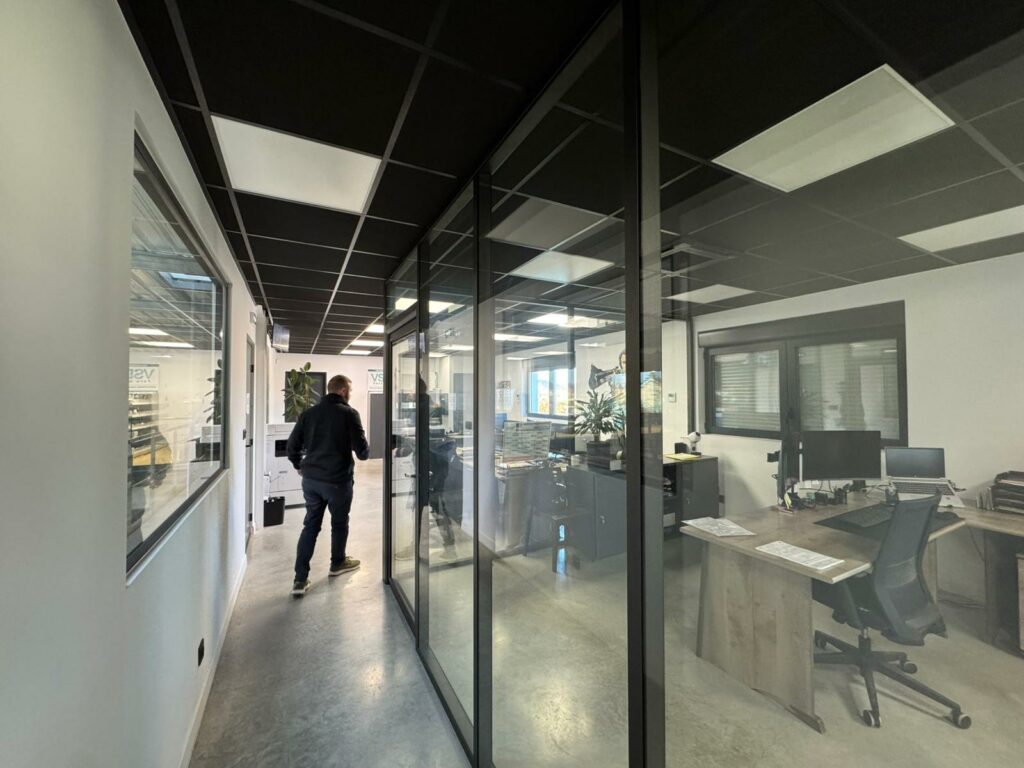 Bureaux VSD Énergie à Mours-Saint-Eusèbe
